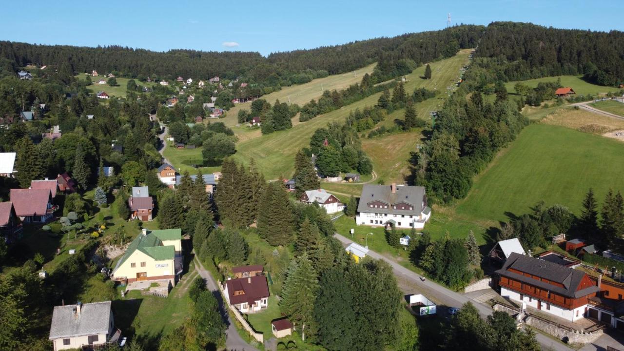 Penzion Skala Ченковице Экстерьер фото
